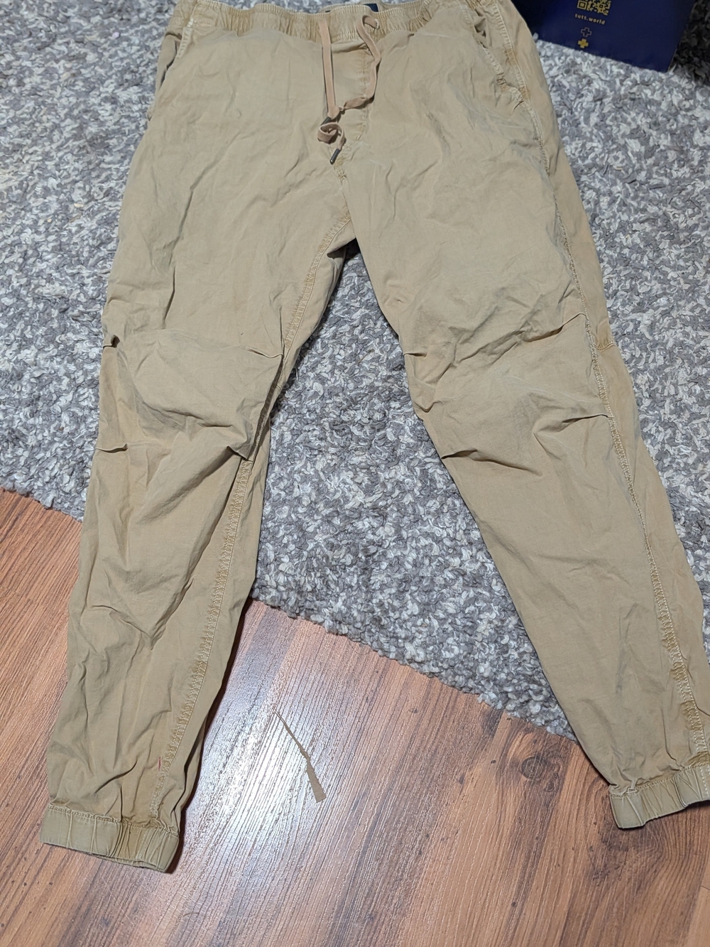 Women's American Eagle Capri Pants